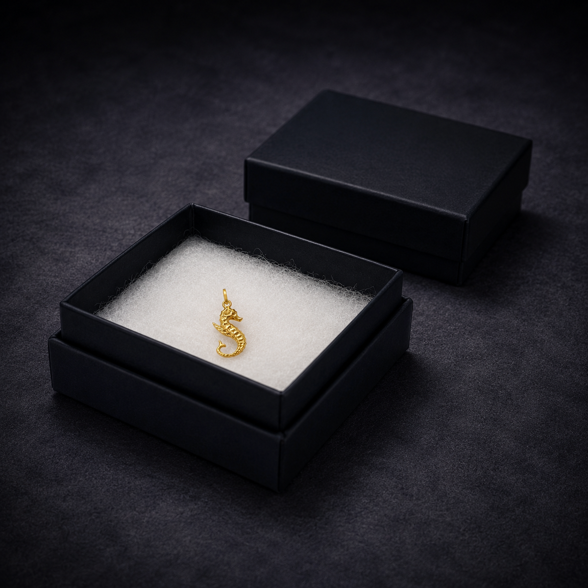 9ct Gold Petite Sea Horse Charm Pendant