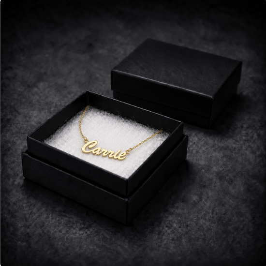 9ct gold personalised script name plate necklace in its gift box